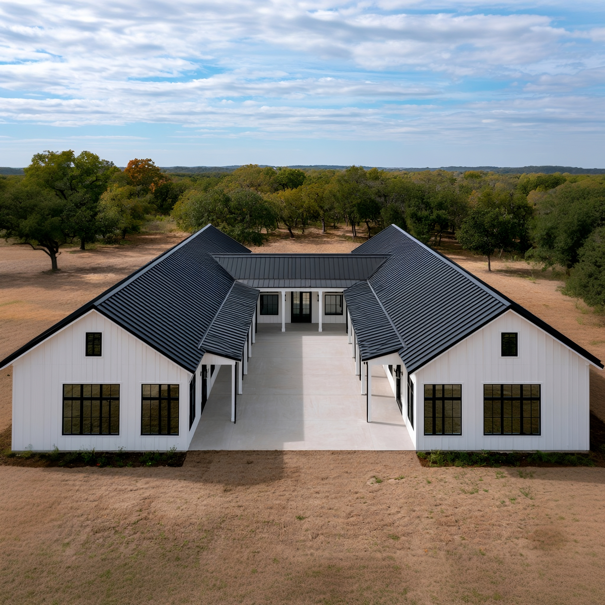 HB-40504 H-shaped barndominium rendering